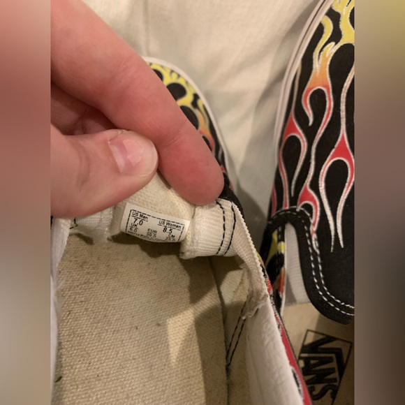 Vans flames slip ons size 8.5woman / 7men - Picture 4 of 6